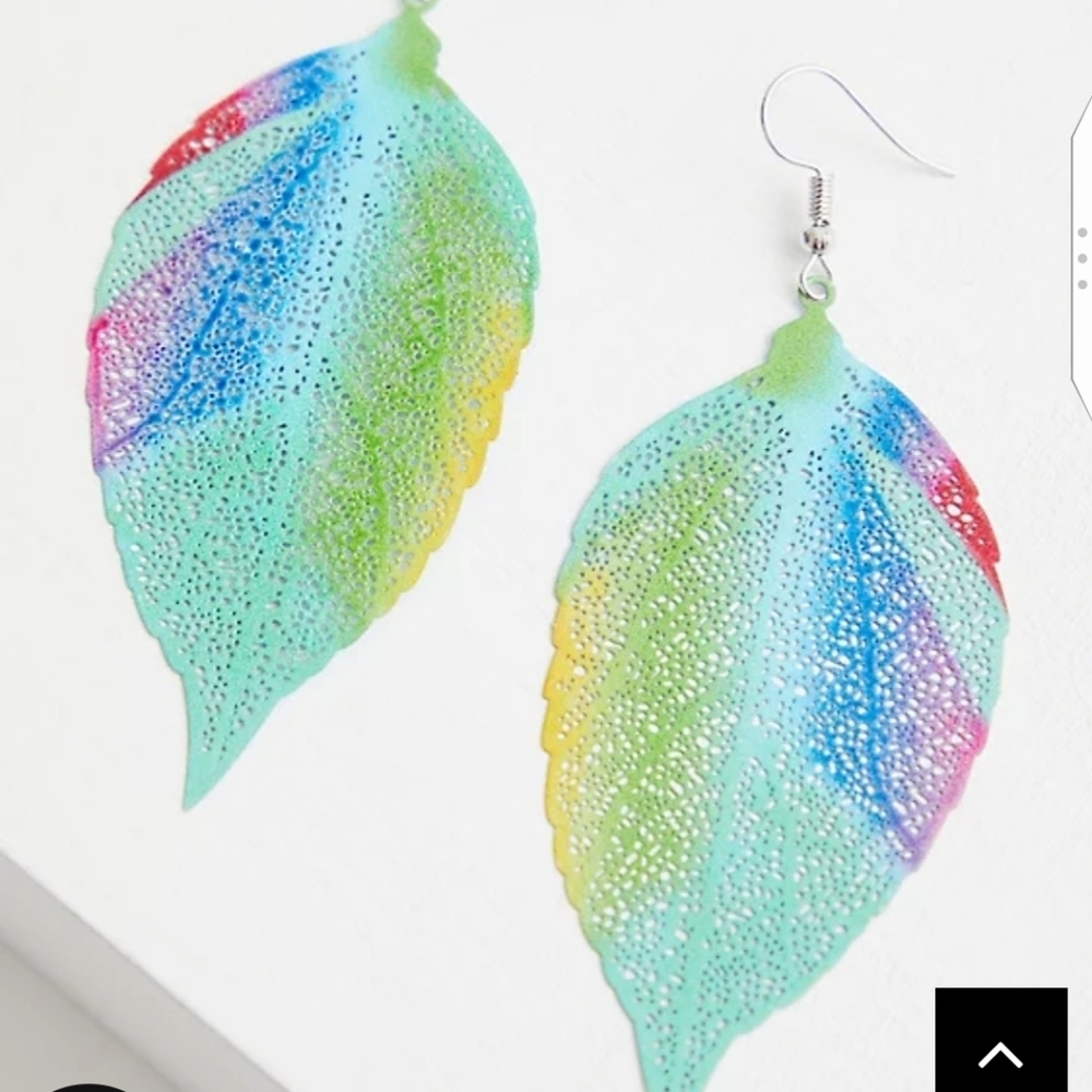 🆕RAINBOW COLOURED FILIGREE LEAF EARRINGS
